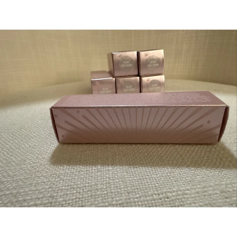 2 -‎ MAC Matte Lipstick ~ Heart Goes Boom ~ Full Size [New In Box]